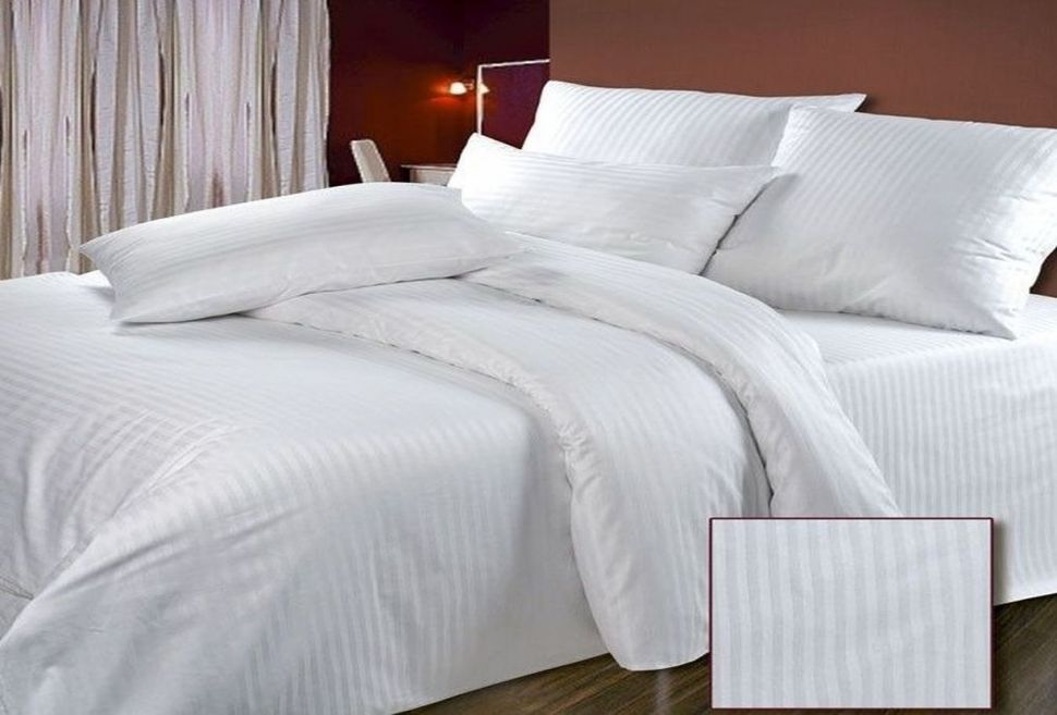 Комплект постельного белья полуторный белого цвета Бязь Голд Ananasko 12345 115 г/м² 12345(1,5) фото | ANANASKO