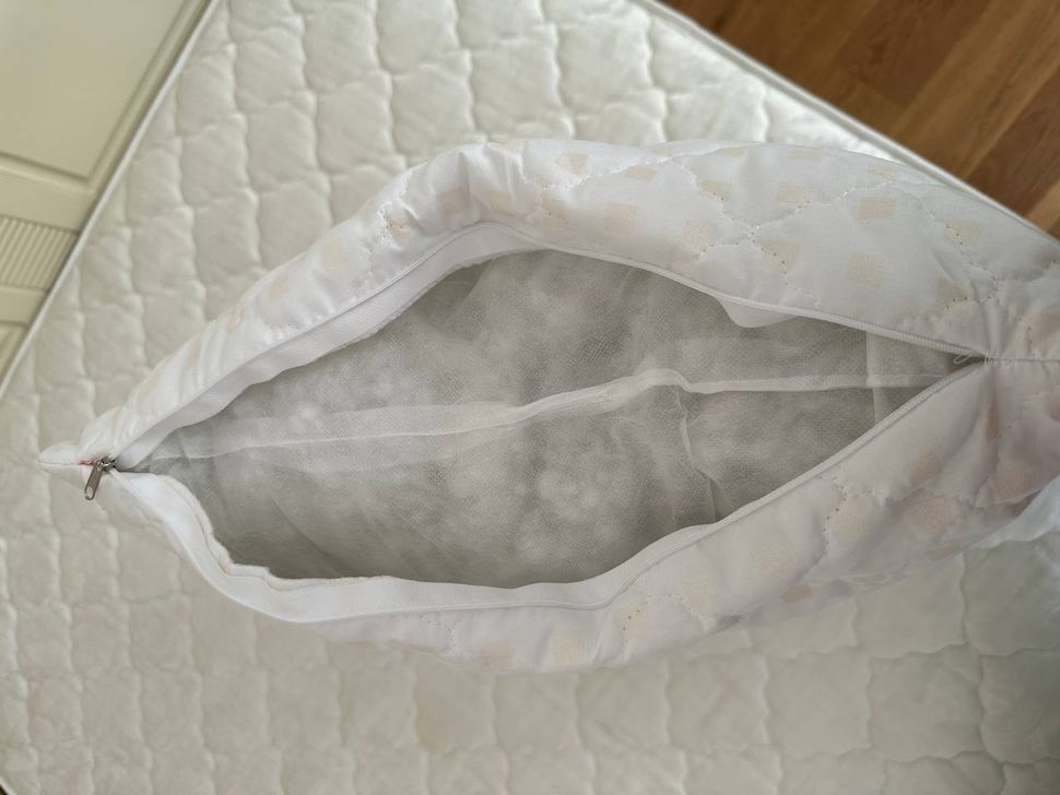 Подушка холофайбер на замочку 50х70 білого кольору Ananasko NZ1  NZ1(50x70) фото | ANANASKO
