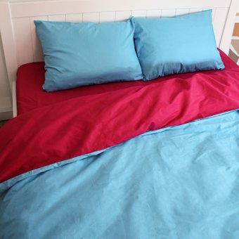 Комплект постельного белья двуспальный евро Сатин Голубой и малиновый Ananasko 992229 125 г/м² 992229(e) фото | ANANASKO