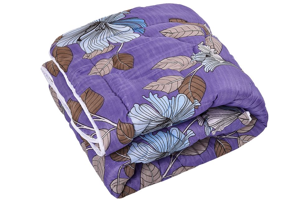 Одеяло полуторное холлофайбер фиолетового цвета Ananasko K862 300 г/м² K862(1,5) фото | ANANASKO