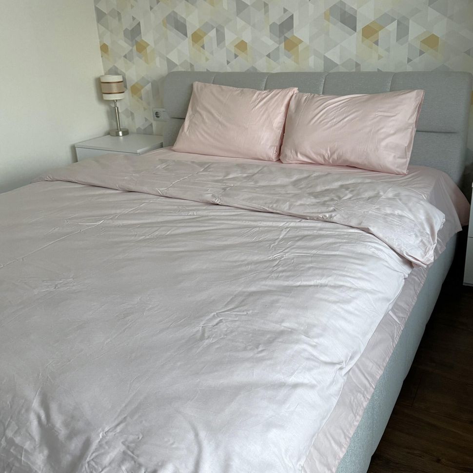 Комплект постельного белья двуспальный евро Сатин розовый Ananasko 191605 125 г/м² 191605(e) фото | ANANASKO
