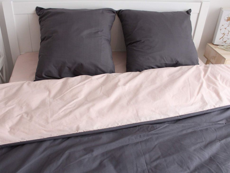 Комплект постельного белья семейный серого цвета Бязь Голд Ananasko 152084 140 ниток/см² 152084(s) фото | ANANASKO