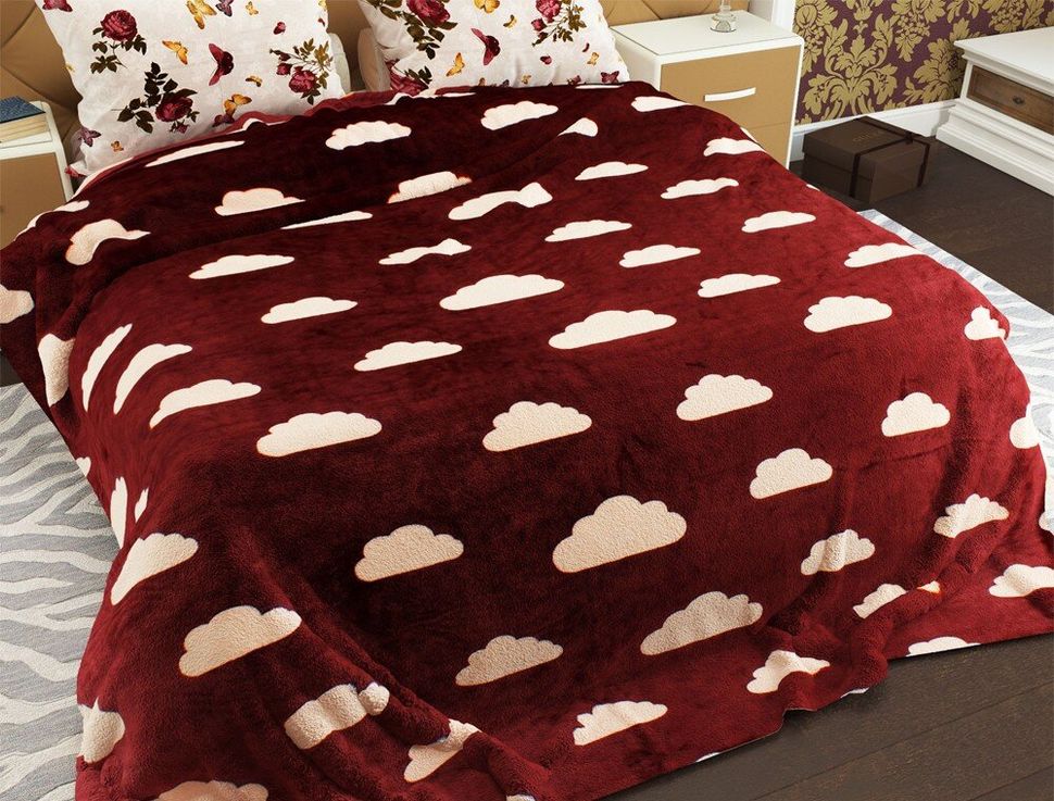 Покривало на ліжко односпальне червоного кольору Ananasko  P35(1.5) фото | ANANASKO