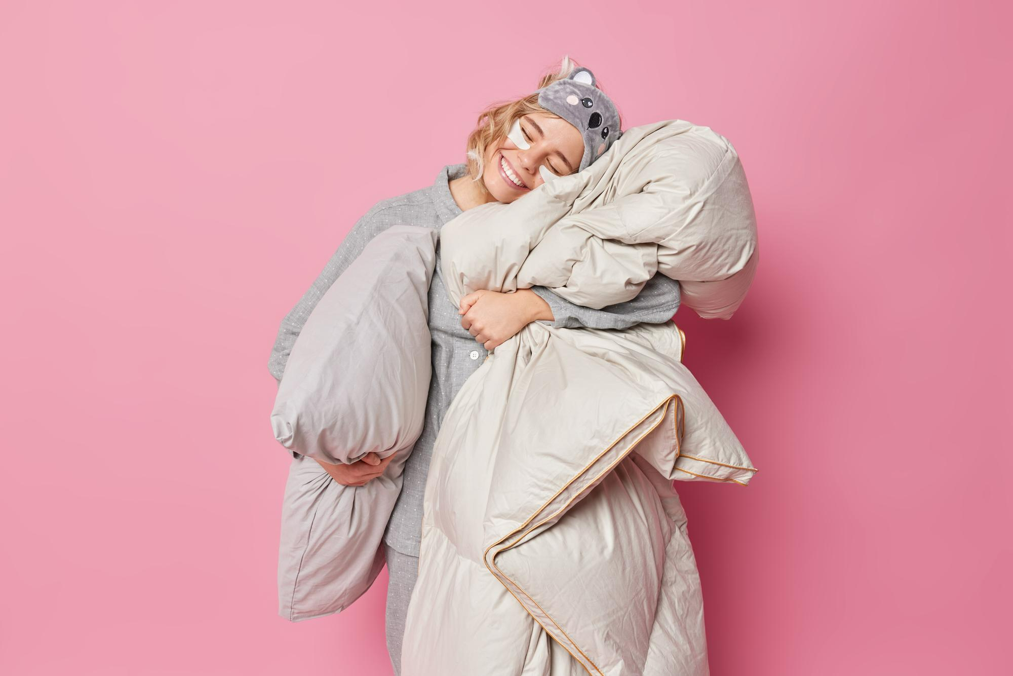 Теплые одеяла для холодных ночей: виды и дизайны